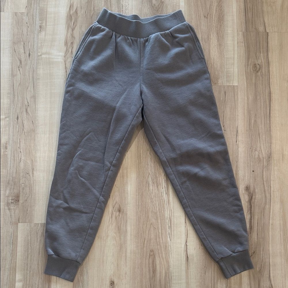 Gray forever 21 jogger sweatpants